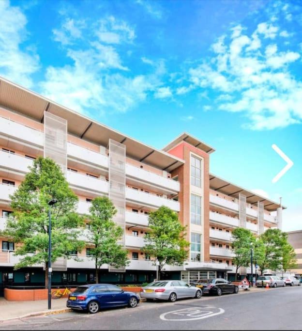 Bright, Nice Interior, Close To The City, 2 Bedroom Apartment London Ngoại thất bức ảnh