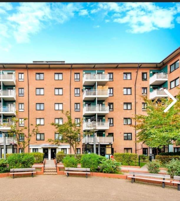 Bright, Nice Interior, Close To The City, 2 Bedroom Apartment London Ngoại thất bức ảnh